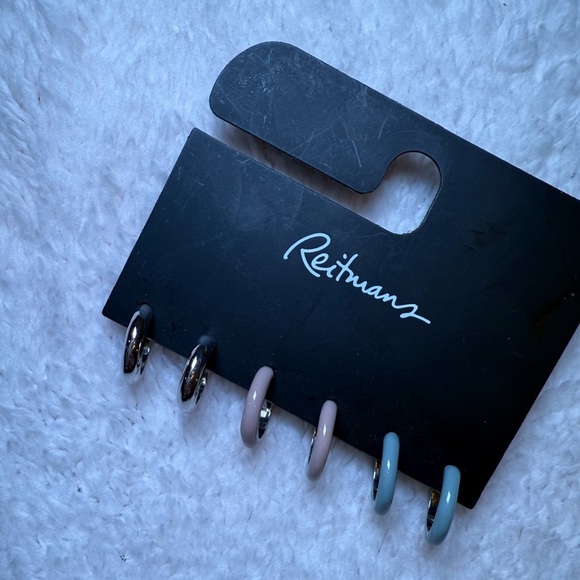 Reitmans - Pack of Small Earrings - Picture 2 of 3